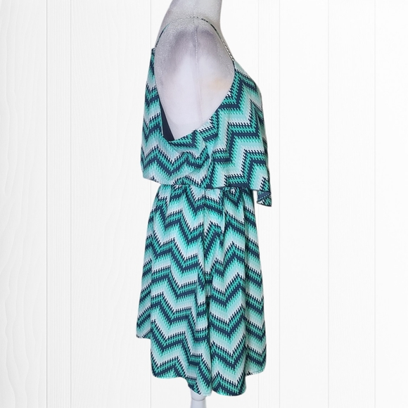 My Michelle Women's Blue Green Chevron Spaghetti Strap Mini Dress Size Large - Picture 6 of 11